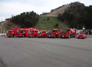 （写真）平成24年1月トピックス「消防ポンプ車の追加配備」