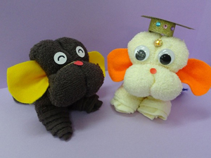 タオルでつくる犬の作品例