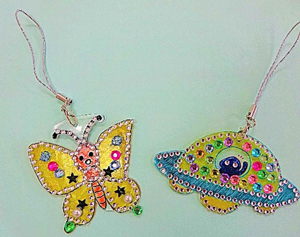 キラキラプラバンキーホルダーの作品例