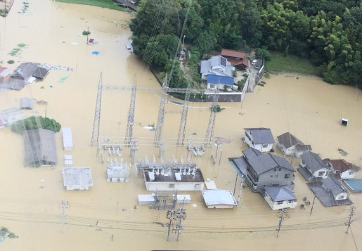 浸水した沼田西変電所（広島県三原市）の空撮写真